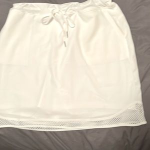 Chico’s Zenergy white skort